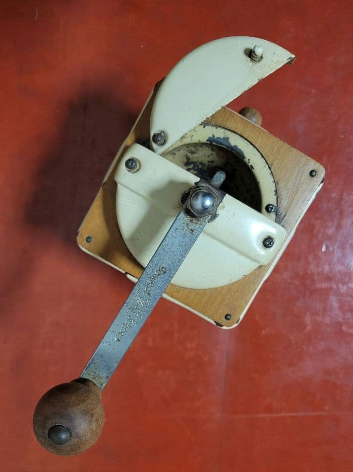 Peugeot 手挽きコーヒーミル アイボリー