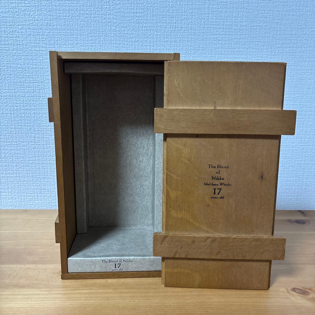 ニッカ　17年　NIKKA ザ ブレンド オブ ニッカ モルトベース 箱付❶