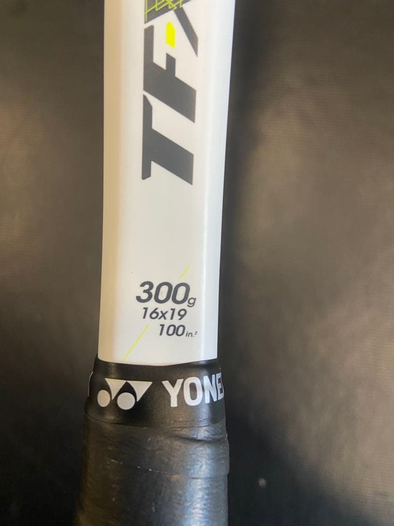 TECNIFIBRE TF-X1 300 グリップ2