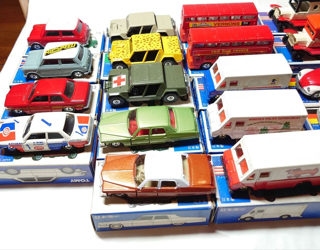 トミカ 青箱Ｆシリーズ101台セッ卜廃盤日本製ワンオーナー姫路手渡しも可能