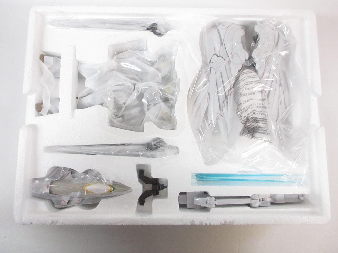 ウイングガンダム　スノーホワイトプレリュード