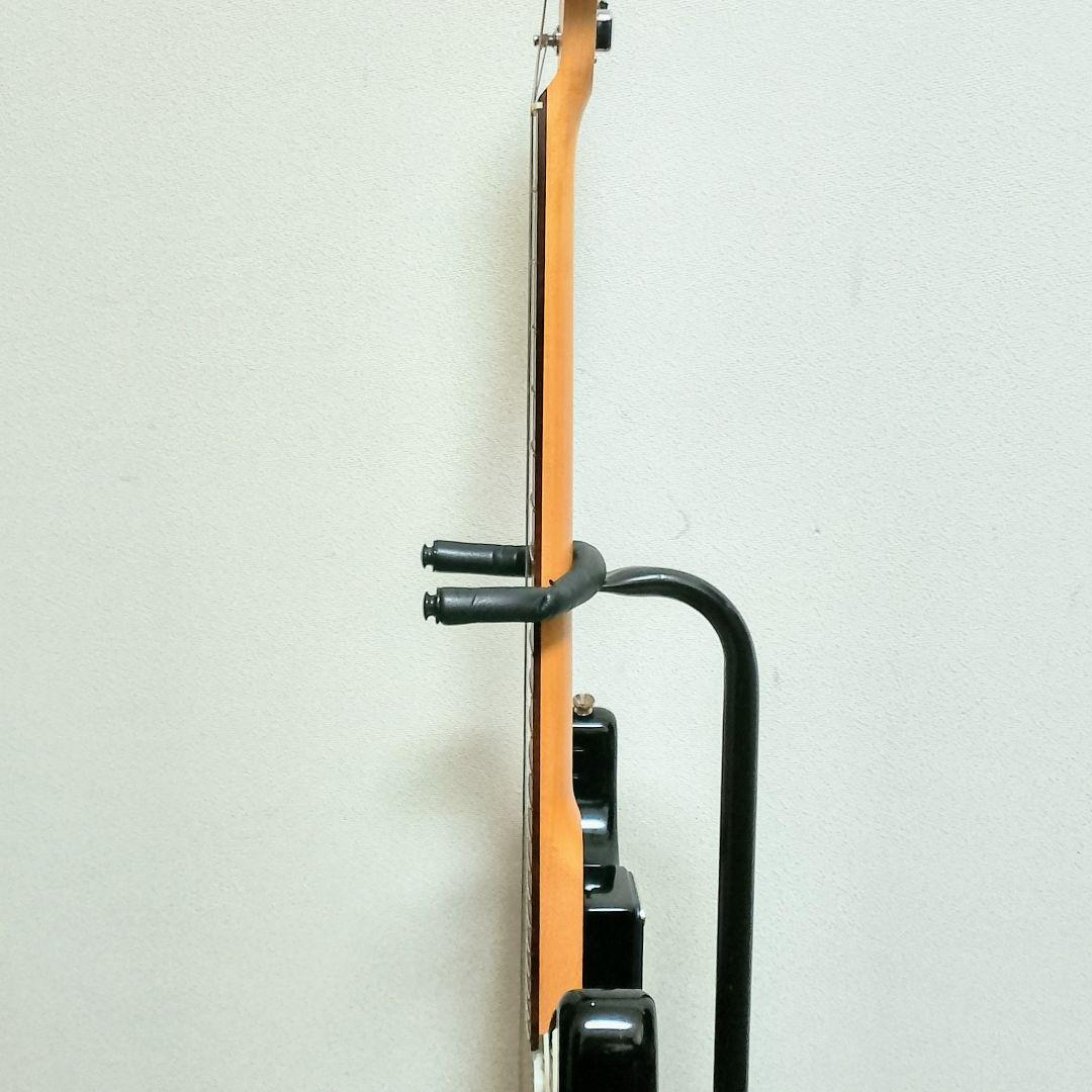 美品　LEGEND by Aria ProII　ストラトキャスタータイプ　エレキ