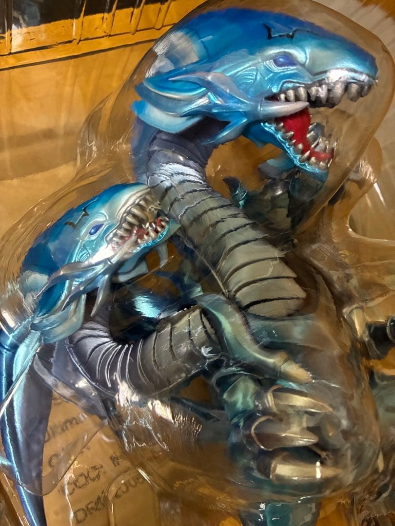遊戯王　青眼の究極龍　ビッグサイズフィギュア 海外限定販売品