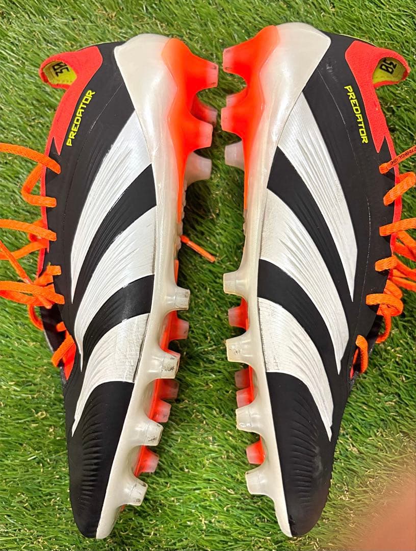 adidas PREDATOR AGソール