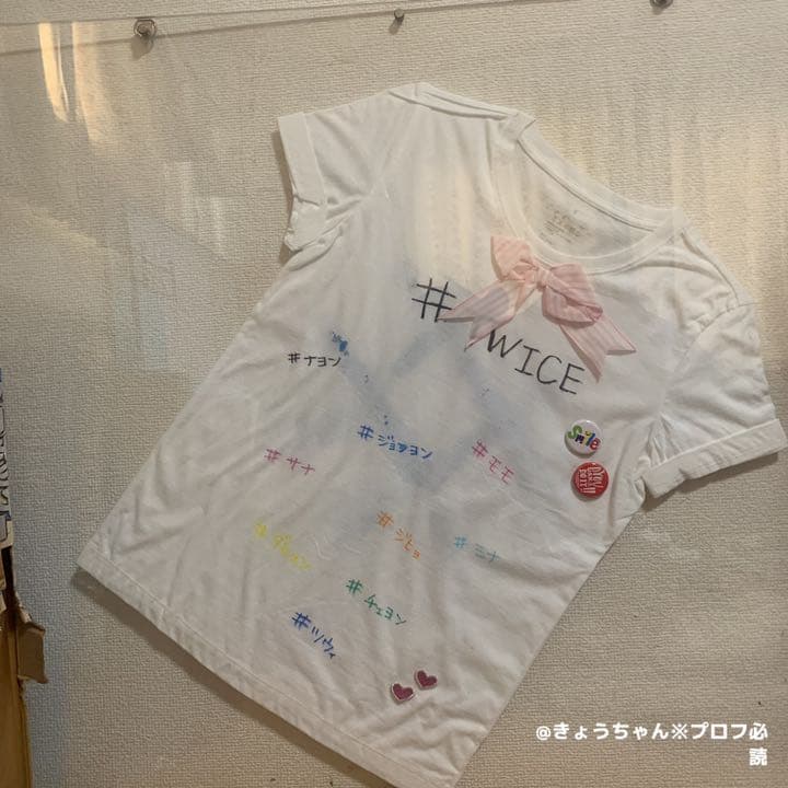 TWICE 特典 直筆 名前入り リメイクTシャツ