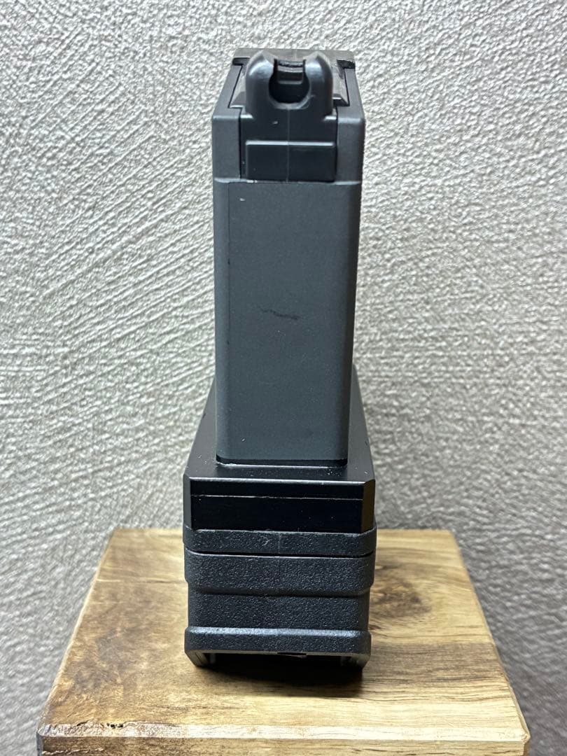 R7-41 東京マルイ GBB M4 マガジンアダプター 外部ソース仕様