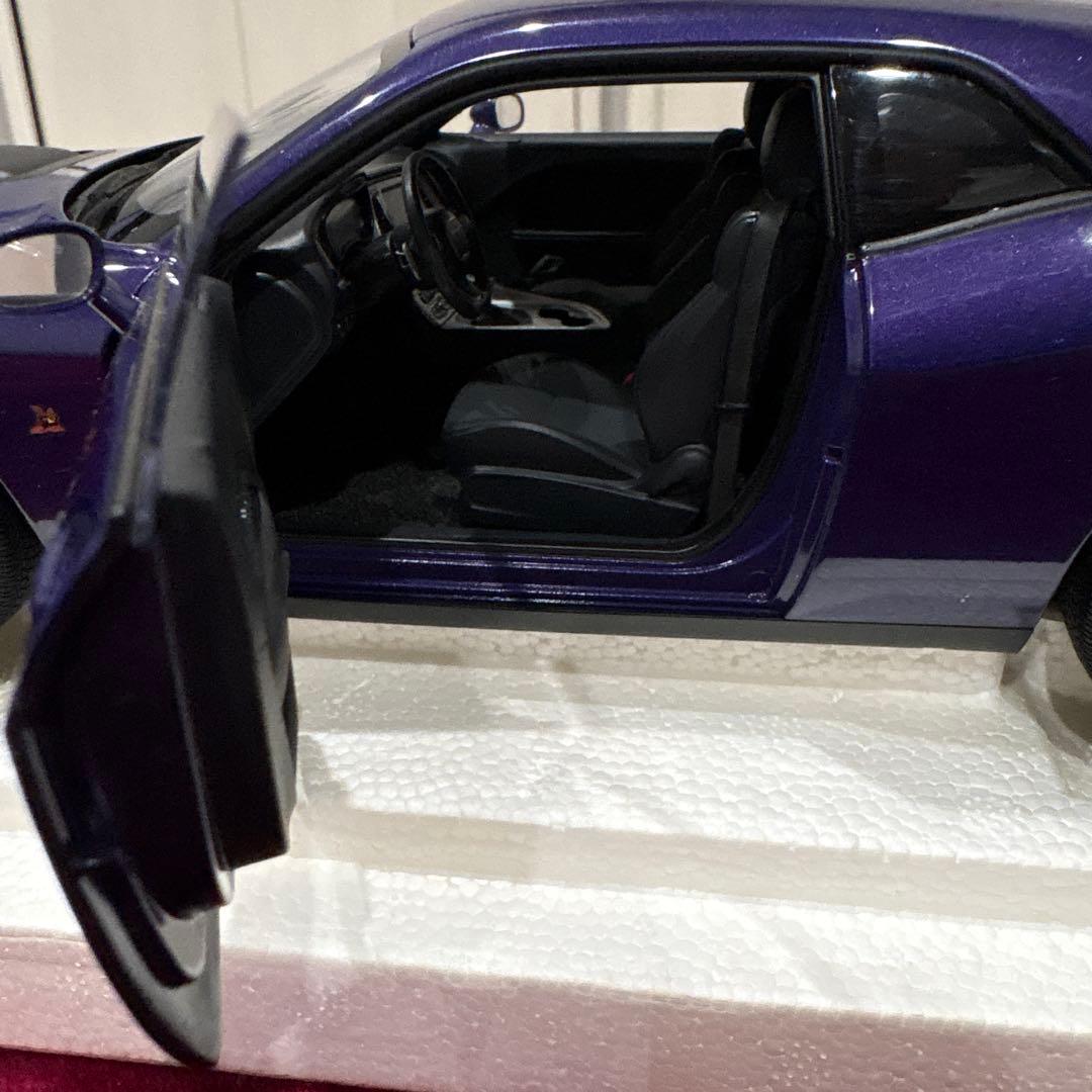 激レア1/18 ダッジ チャレンジャー HEMI スキャットパック シェイカー