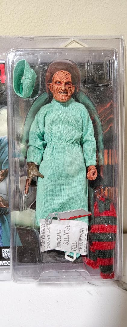 フレディ・クルーガー外科医