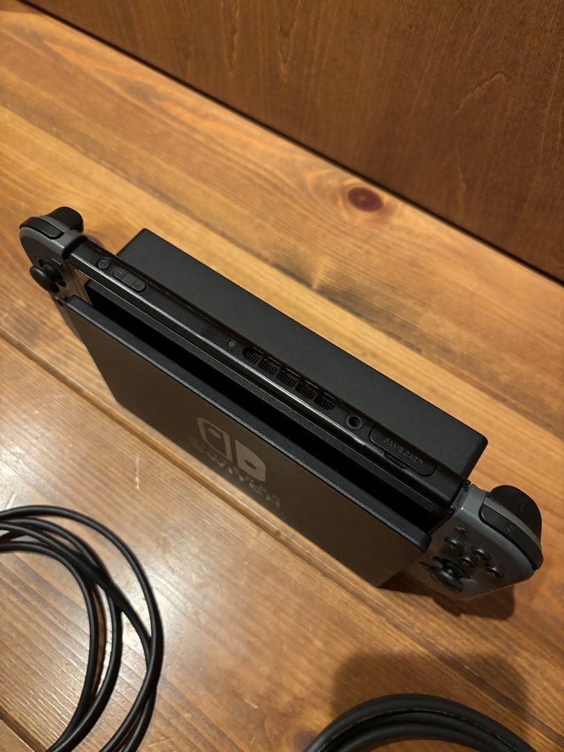 Nintendo Switch スイッチ 本体 グレー　ジョイコン　充電器等