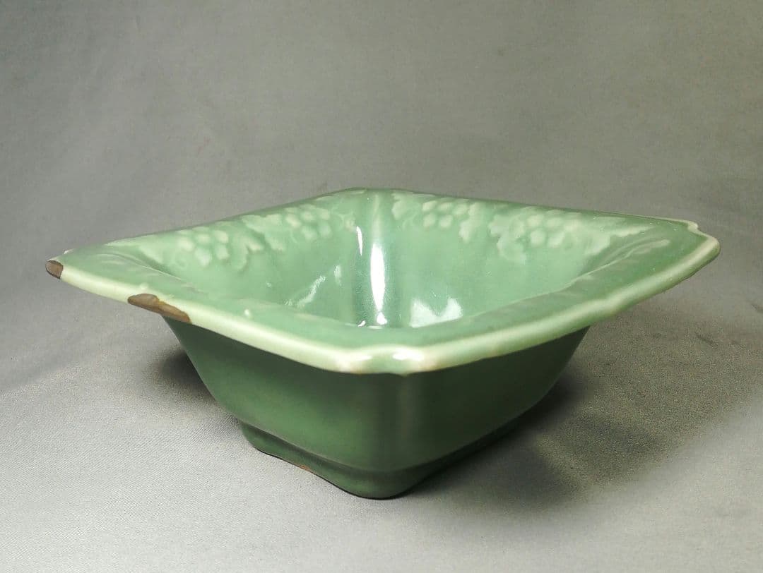 直しあり　三田青磁　四方鉢