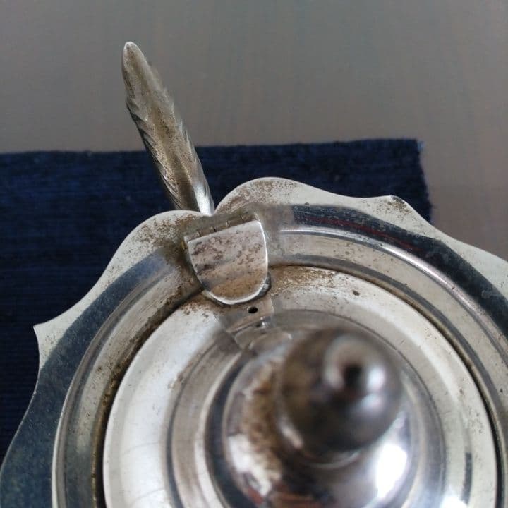 脚付きティーポット＆シュガーポットセット ビンテージ品 バラのレリーフ