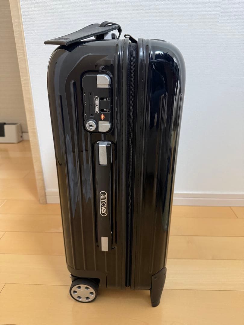 RIMOWA ブラック キャリーカート