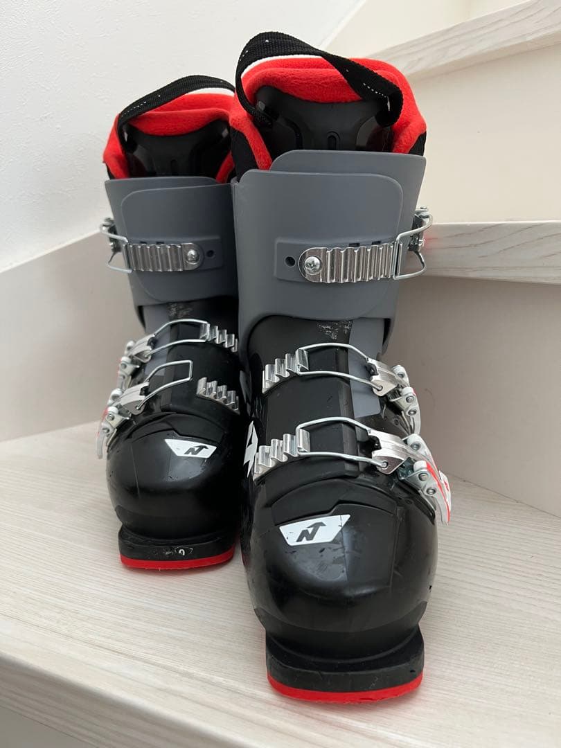 Nordica Speedmachine j3 子ども用スキー用ブーツ