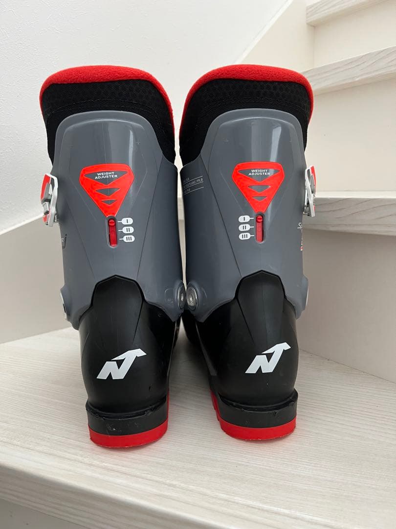 Nordica Speedmachine j3 子ども用スキー用ブーツ