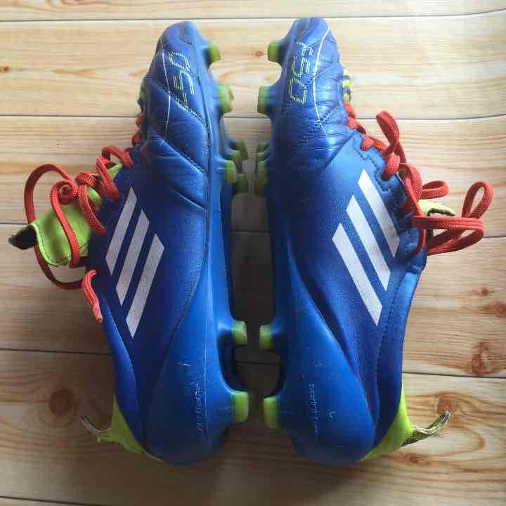 サッカースパイクF50