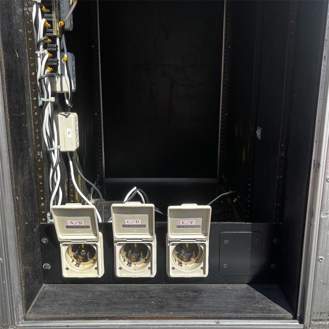 PULSE 18U ラックケース ②