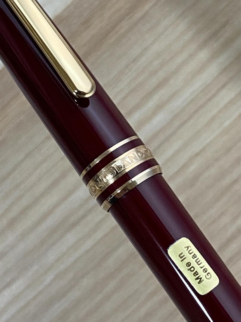 未使用に近い　モンブラン ボルドー色x ゴールド 164 クラシック ボールペン