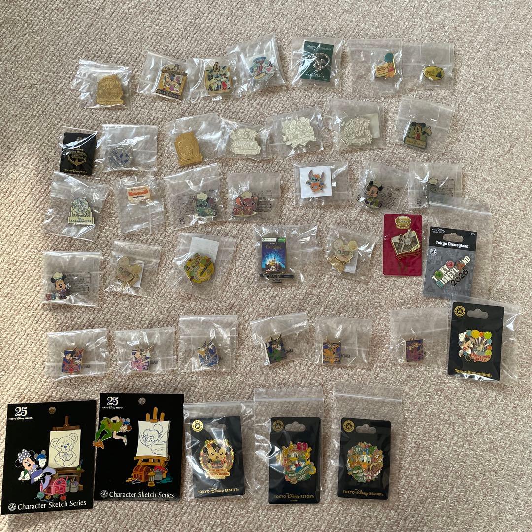 ディズニーピンバッジ 305個 まとめ売り