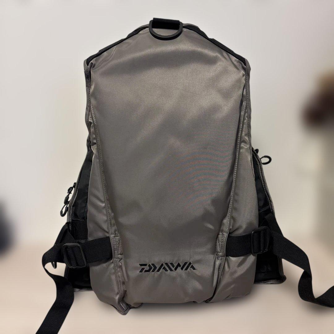 ダイワ　フローティングジャケット