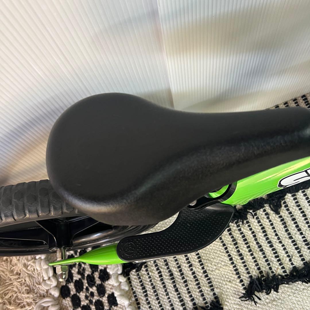 STRIDER スポーツ バランスバイク 12インチ グリーン