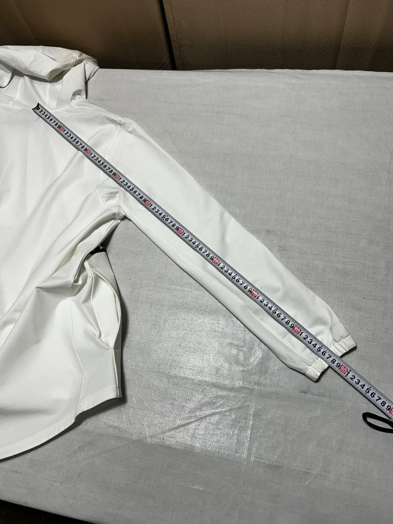 UNDER ARMOUR 防水パーカー 3XL 未使用 白 トレーニング