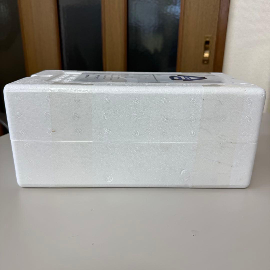 【新品】オートアート  M 635 CSi 紺メタ　1/18