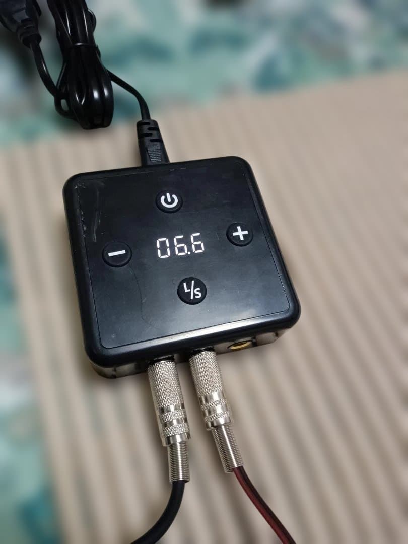 Q*n様 刺青 タトゥーマシンセット BG BR アート ピアス シャツ L 2