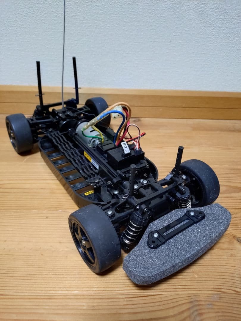 Q*様 タミヤ　TT01　シャーシ　カルソニック　スカイライン　ボディ　送信機