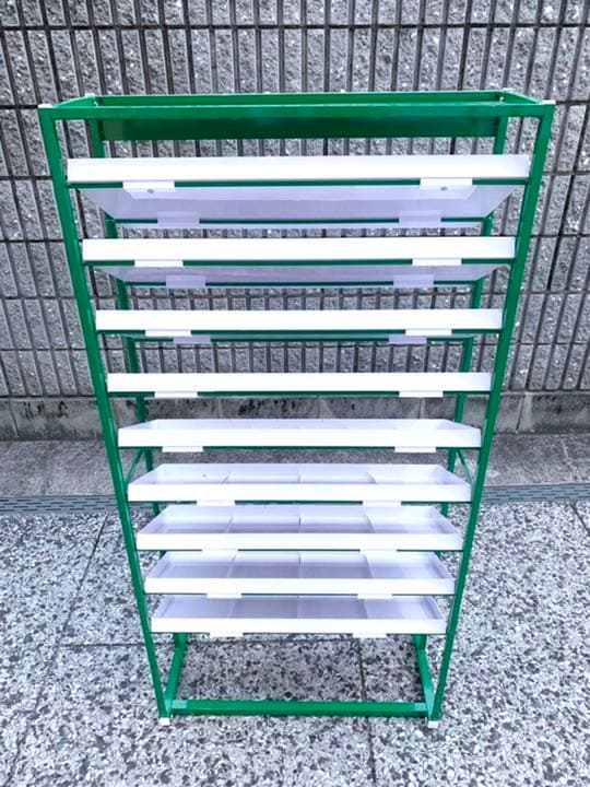 アニア　什器　棚