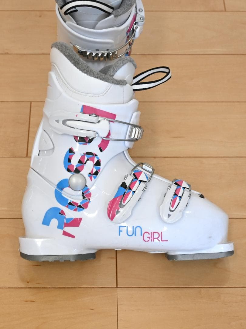 ロシニョール ジュニアスキー 板・ブーツ・ストックセット テレイン116cm