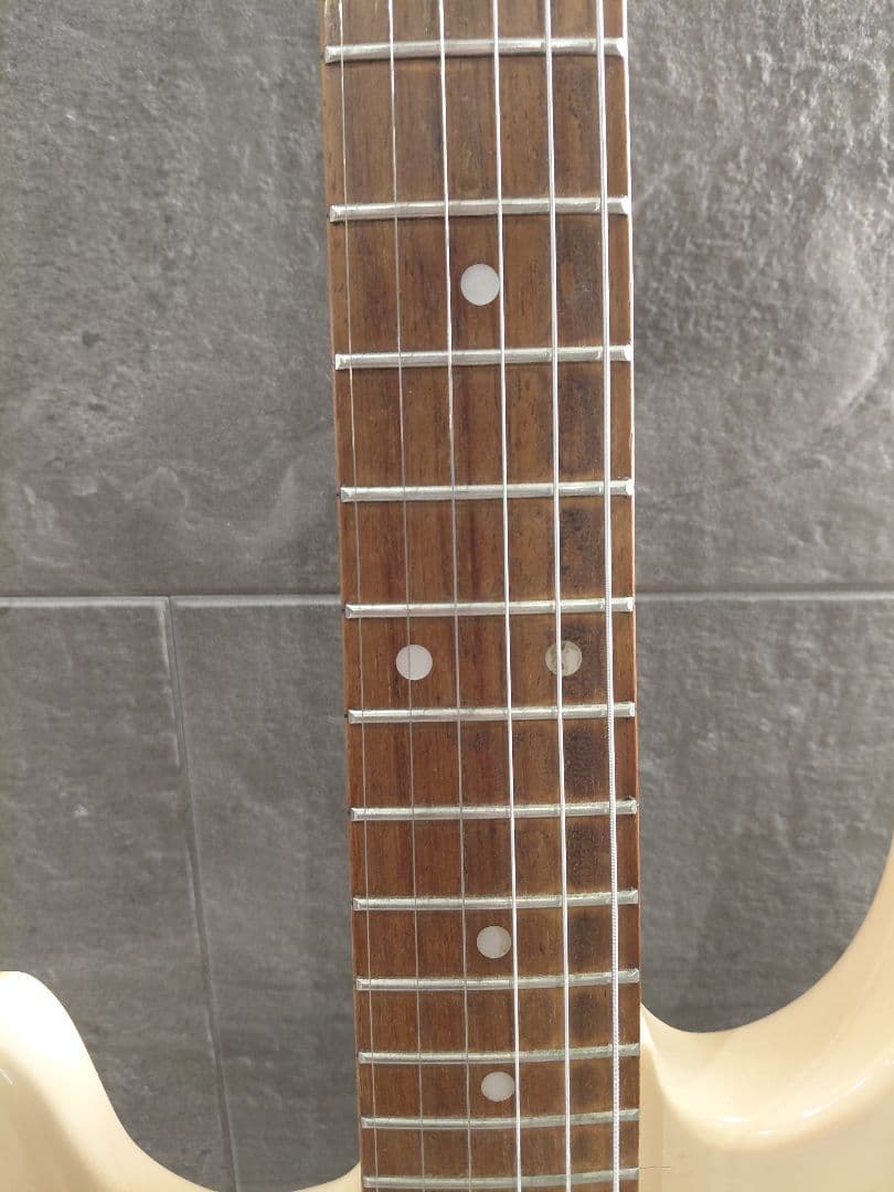 Mavis メイビス　エレキギター　ストラトキャスター　レフティ