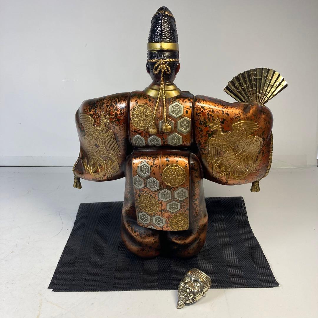 重厚な鋳物　『翁像』