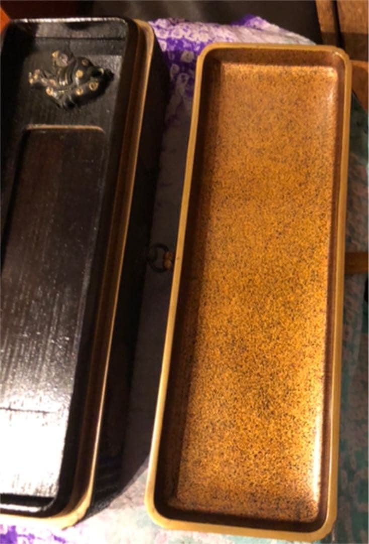 菊紋　銀金具中梨子硯箱　銀水滴