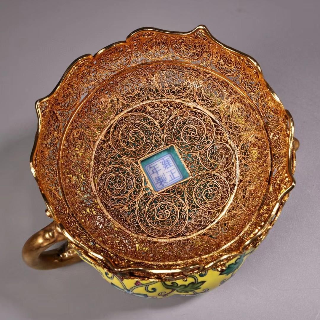 中国古美術・珍品旧蔵七宝彩と鎏金の磁器の茶壺・急須・底台付・文房具・置物・茶道具