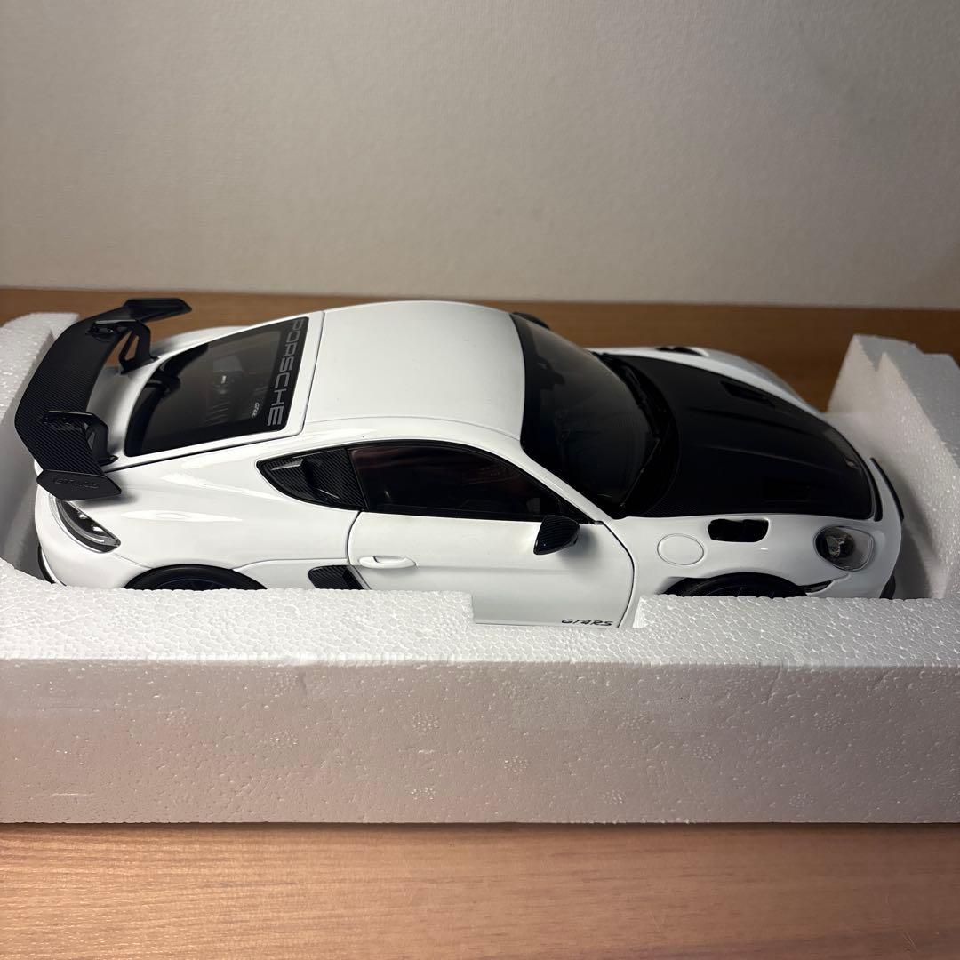 ノレブ　ポルシェ 718 ケイマン GT4 RS 1/18 ミニカー ホワイト