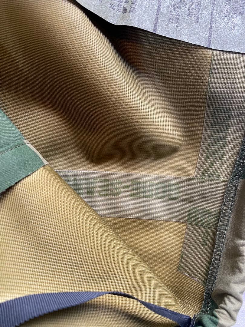 新品未使用　米軍放出品　ECWCS GORE-texオーバパンツ　カモフラージュ