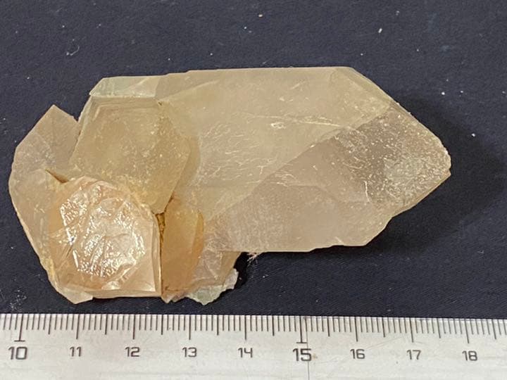 トパーズ　水晶　144g