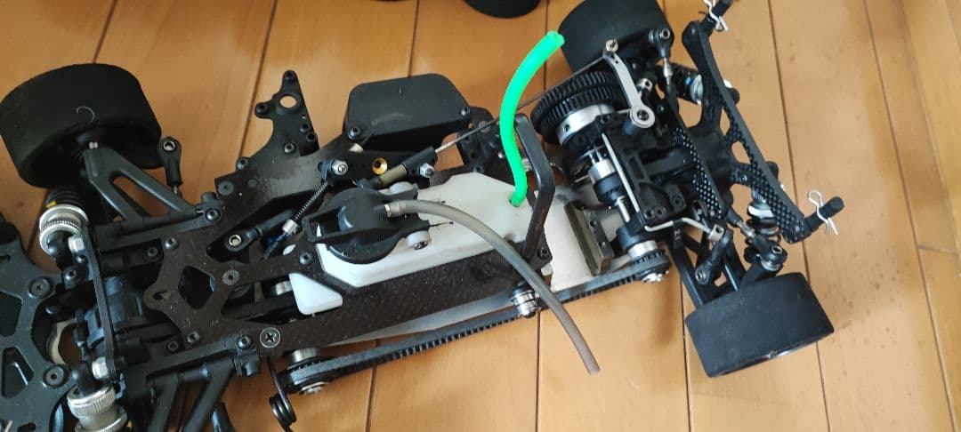 最終早価格！！激安！エンジンカーラジコンカー 　xray クラッチ付き　無限