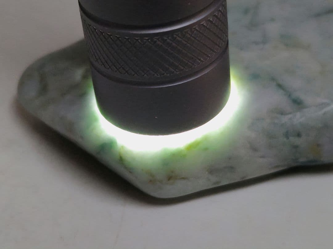 糸魚川161 翡翠 80g ヒスイ 原石 鑑賞石 自然石 誕生石 鉱物 鉱石