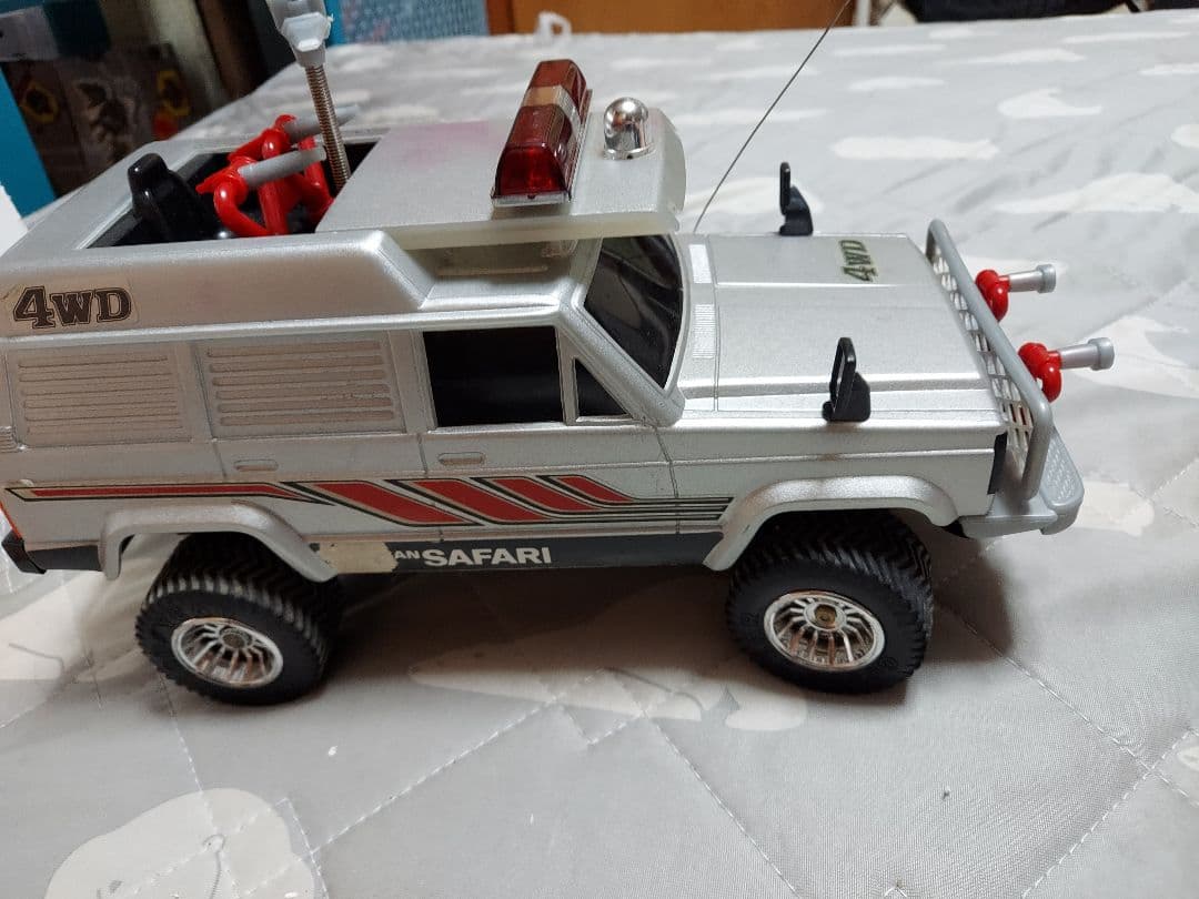 西武警察のラジコンカー