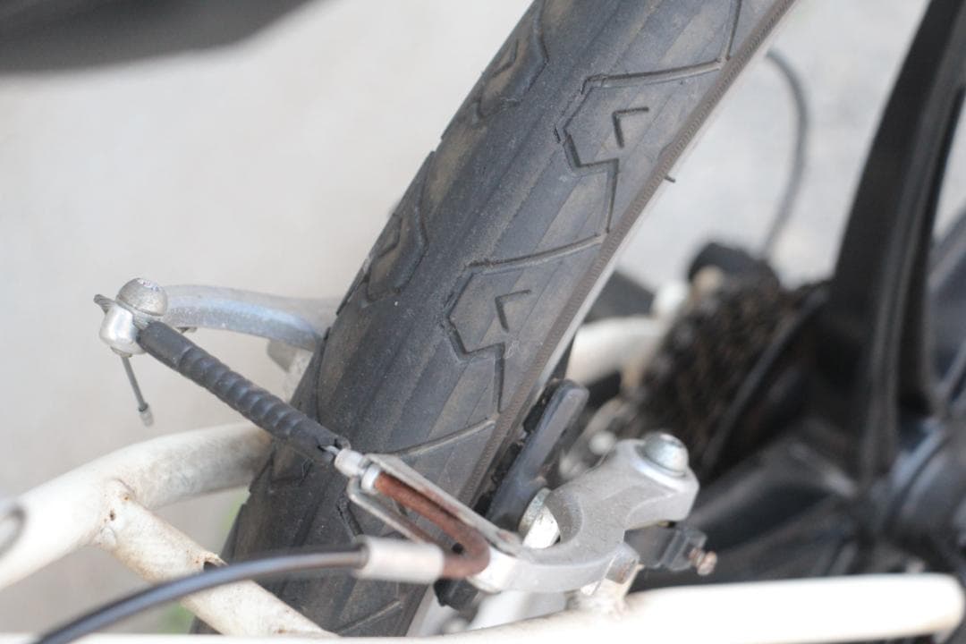 引き取り限定♪アルミキャストホイールが目立ちます♪7速♪お手軽クロスバイク♪