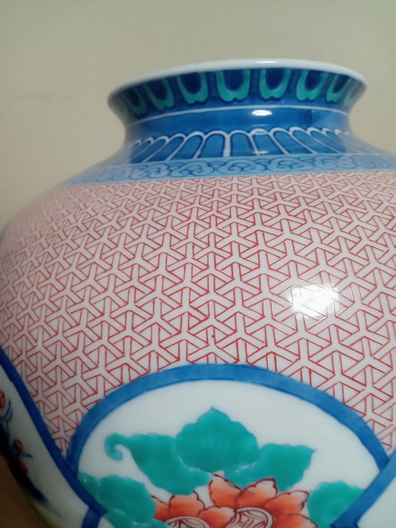 色鍋島桃絵松右衛門の作品です写真１７枚です