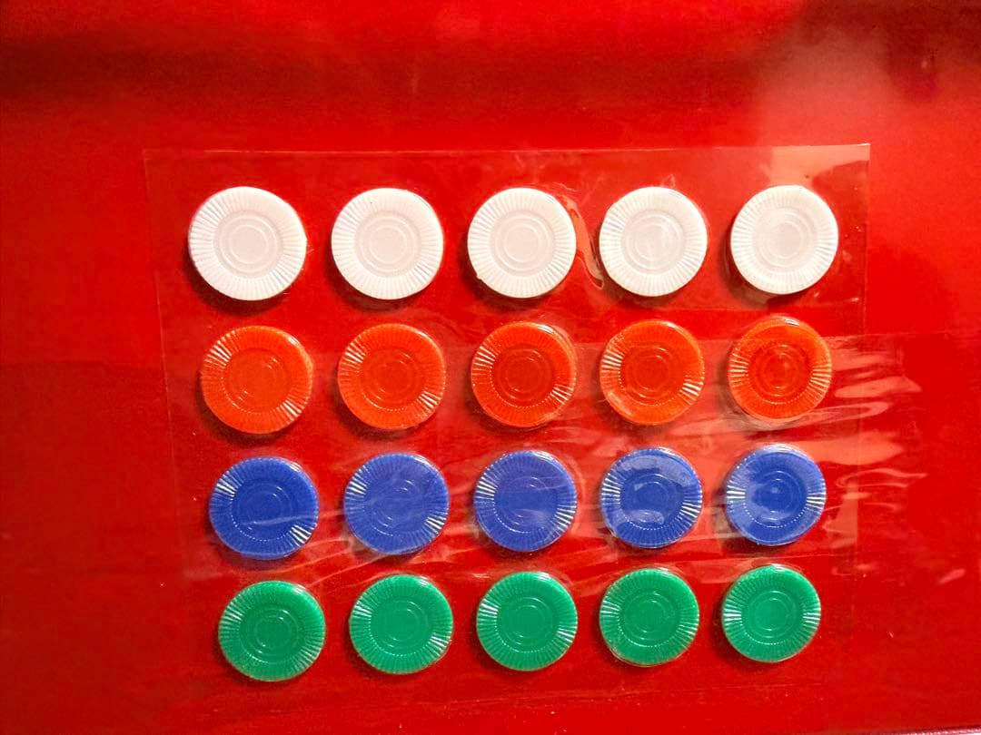 麻雀牌セット 伝統的デザイン 赤いケース付き