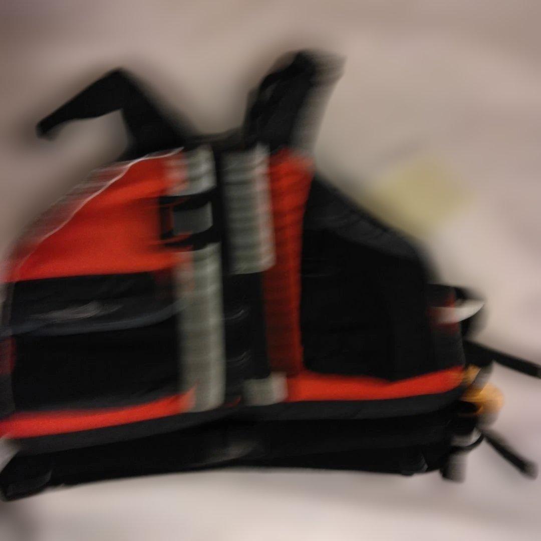 パタゴニアリズム　M 反射材付きライフジャケット 黒/オレンジ