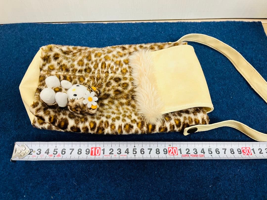 ハローキティ　ヒョウ柄　マスコット　ぬいぐるみ　ティッシュケース　レトロ