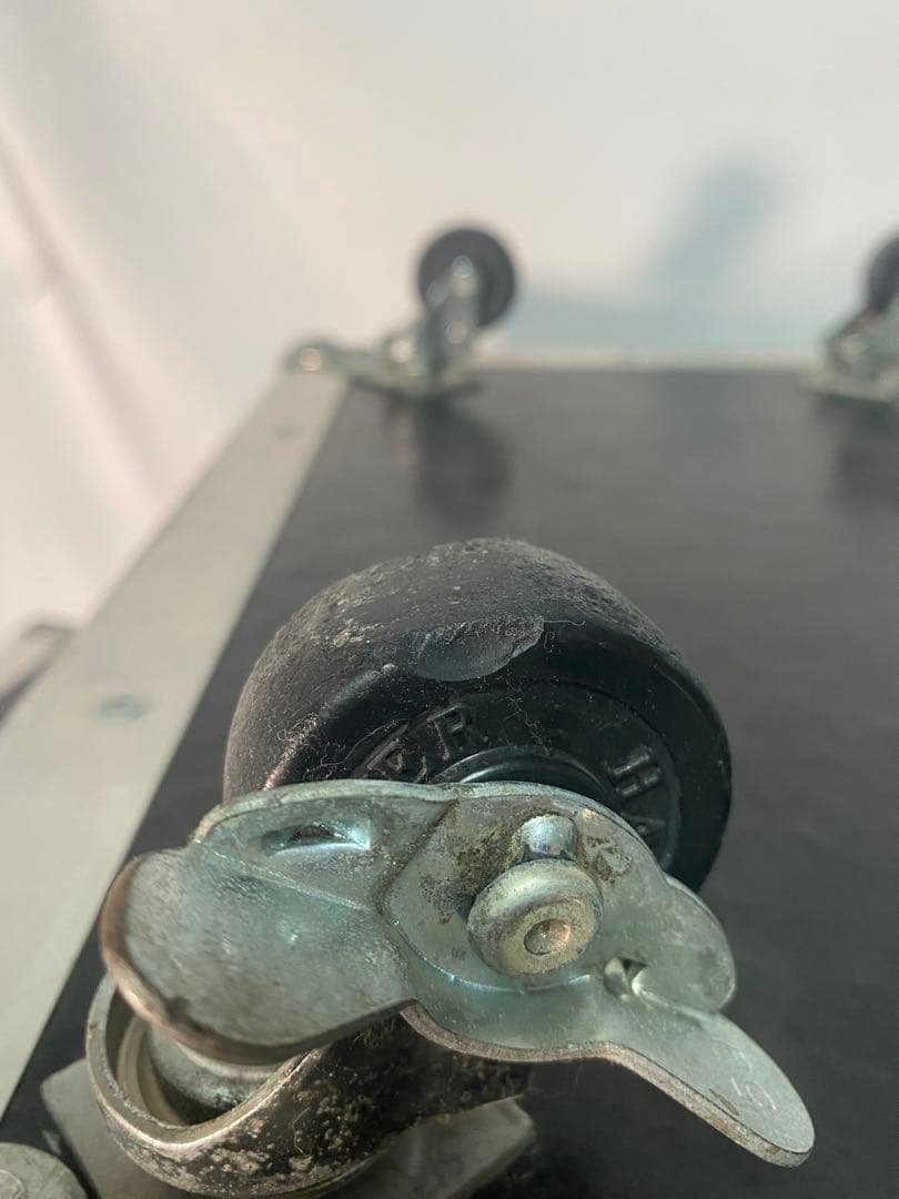 2786❣️ ARMOR ( アルモア ) 7Uラックケース　キャスター付き