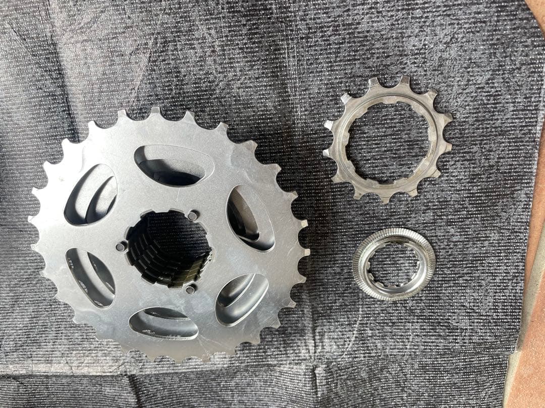 Shimano DEORE LX 550 26インチホイール７速 ARAYA