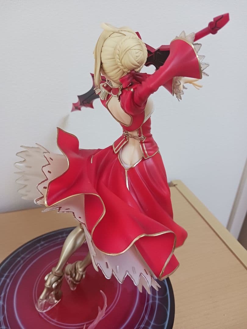 Fate/EXTRA セイバーエクストラ 1/7スケール 完成品フィギュア