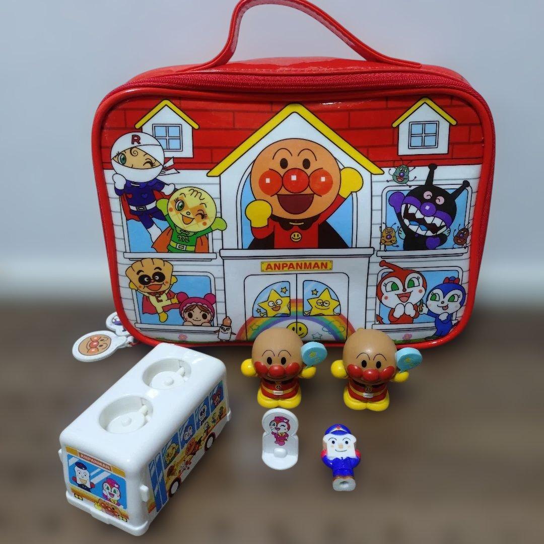 アンパンマンミュージアム　Let's Go ミニカー全８種セット、カバン他