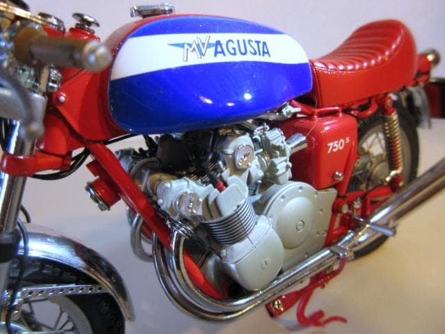 特価 MINICHAMPS (1/12) ＭＶ アグスタ 750S